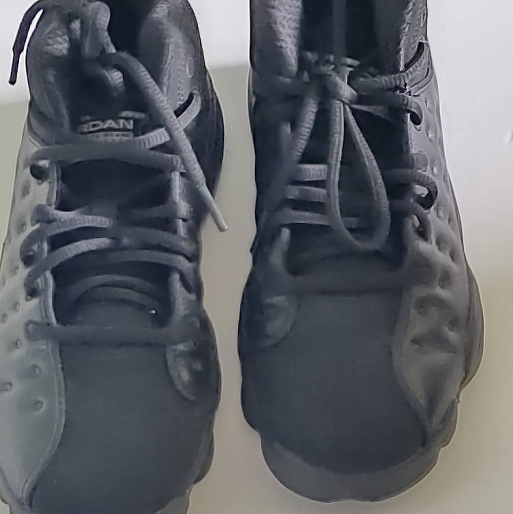 Air Jordan Team 2 sz 5.5y